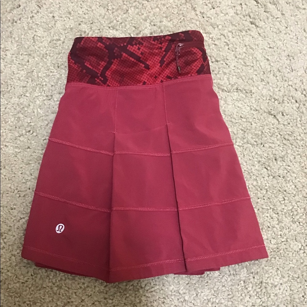 Lululemon EUC pace rival skirt 8